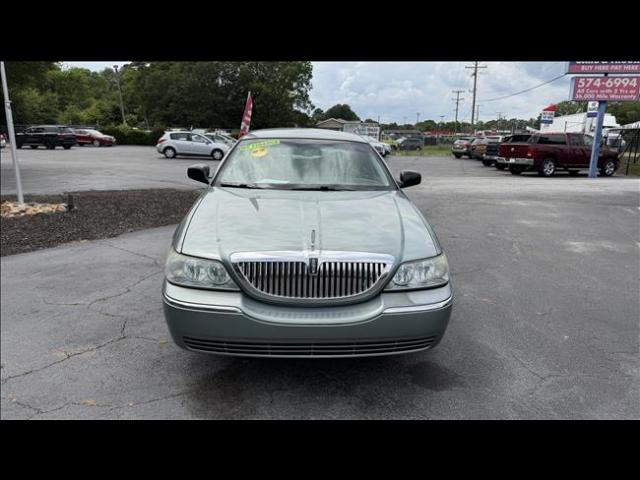 lincoln town car 2004 1LNHM81W04Y653889 image lincoln town car 2004 1LNHM81W04Y653889 image